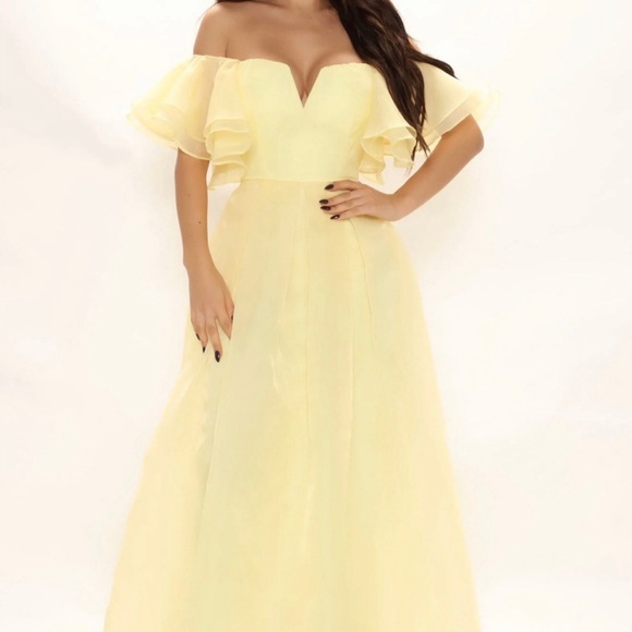 Fashion Nova PETITE Yellow Chiffon Dress - Picture 1 of 3